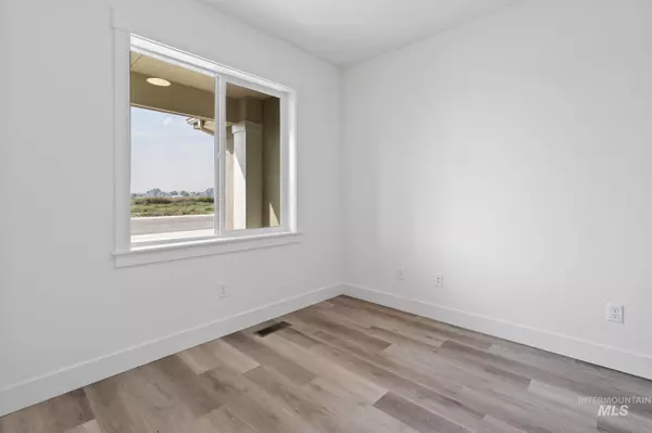 511 Grand Harvest Avenue, New Plymouth, ID 83655