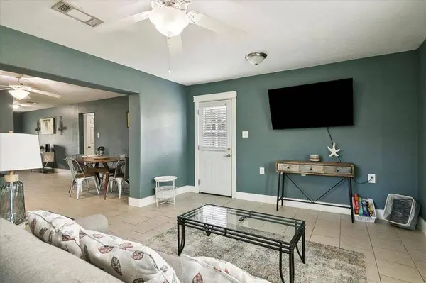 307 Martin AVE, Bridge City, TX 77611