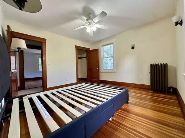 9 Julian Terrace, Norwich, CT 06360