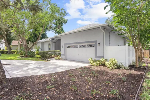 10576 SHADY OAK LN, Seminole, FL 33777