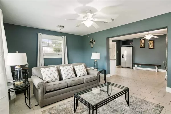 307 Martin AVE, Bridge City, TX 77611