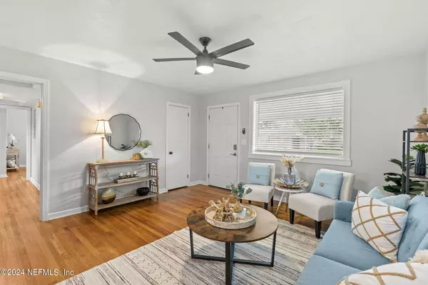 5320 POPPY DR, Jacksonville, FL 32205