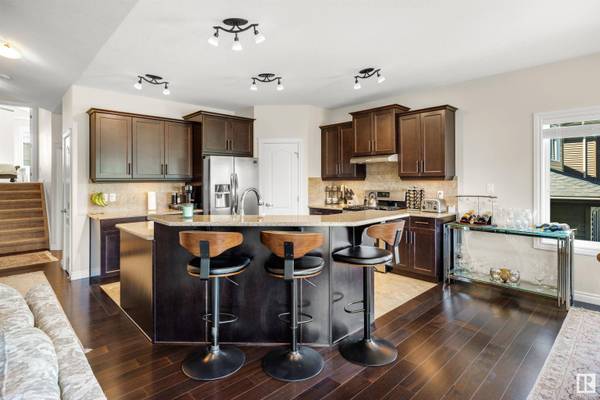 3314 WEIDLE WY SW, Edmonton, AB T6X 1T1