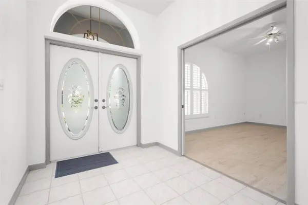 10576 SHADY OAK LN, Seminole, FL 33777