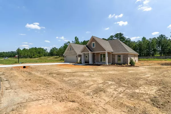 12 Redmont Dr., Sumrall, MS 39482