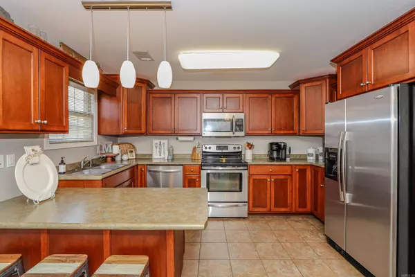 2005 Dana Marie, Paragould, AR 72450