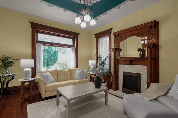 178 Buttles Avenue, Columbus, OH 43215