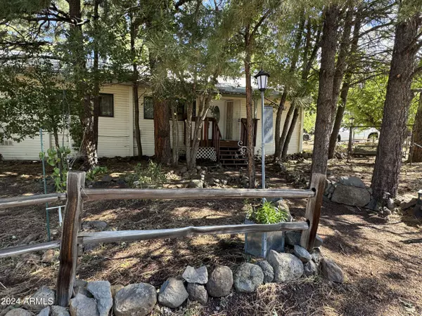 430 E LAGUNA Place, Munds Park, AZ 86017