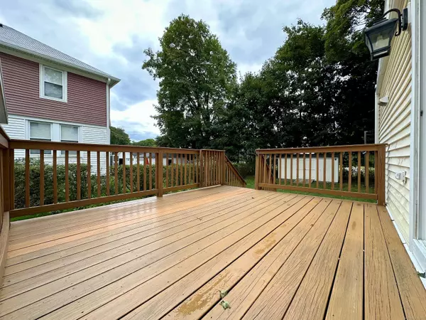 9 Julian Terrace, Norwich, CT 06360