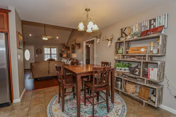 2005 Dana Marie, Paragould, AR 72450