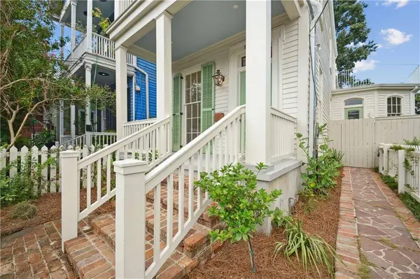 1009 PLEASANT ST, New Orleans, LA 70115
