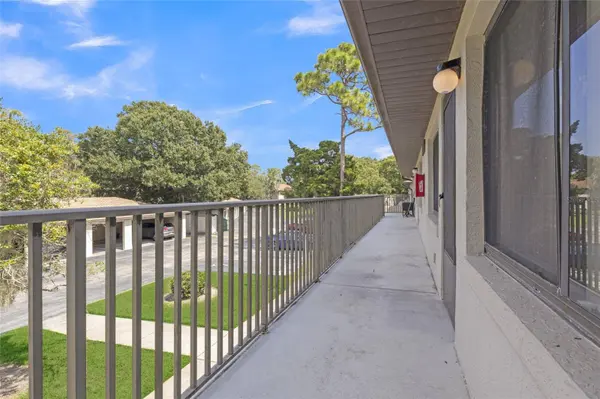 1601 BIG TREE RD #807, South Daytona, FL 32119