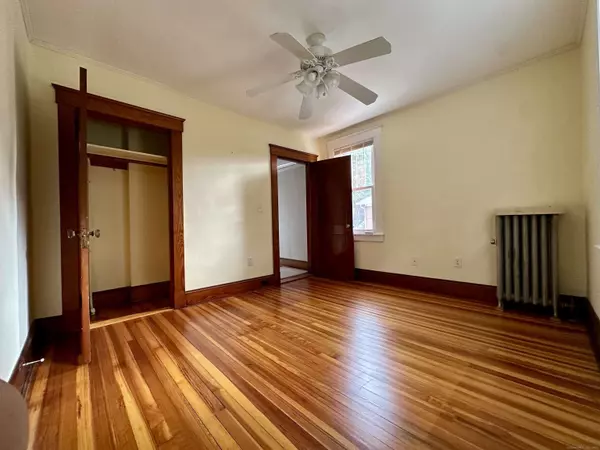 9 Julian Terrace, Norwich, CT 06360