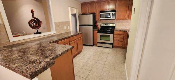 5 Wake Robin RD #212, Lincoln, RI 02865