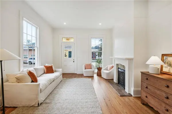 1009 PLEASANT ST, New Orleans, LA 70115