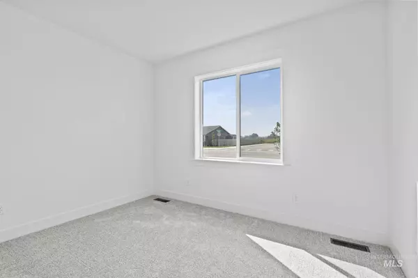 511 Grand Harvest Avenue, New Plymouth, ID 83655