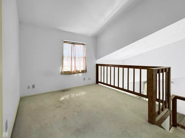 481 Van Camp SQ, Greenwood, IN 46143