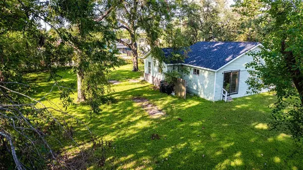 7422 Carothers ST, Houston, TX 77028