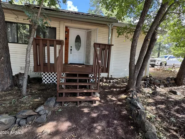 430 E LAGUNA Place, Munds Park, AZ 86017