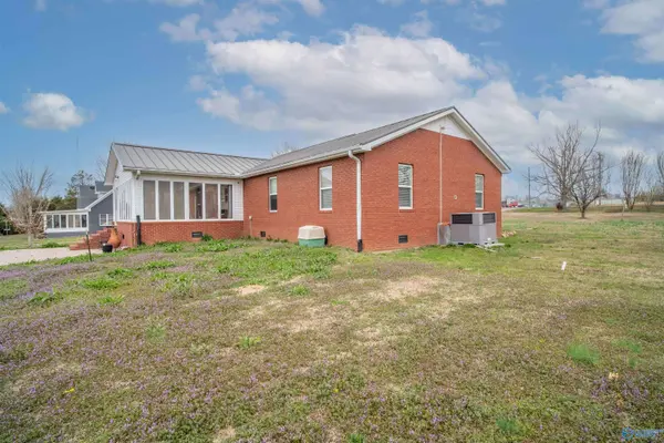 14801 Alabama Highway 20, Florence, AL 35633