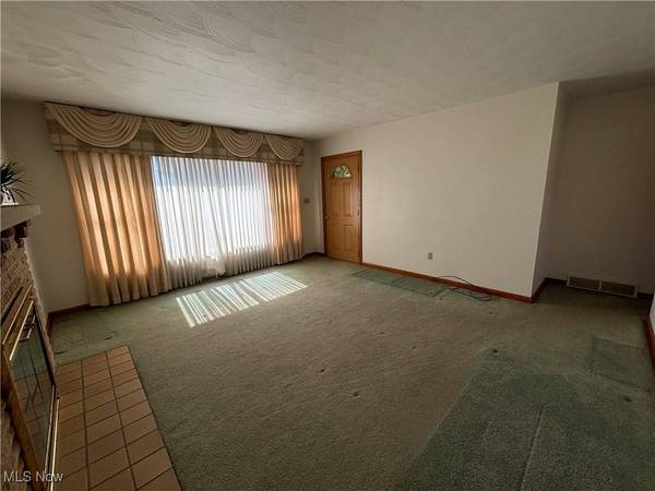 69590 Barton RD, St. Clairsville, OH 43950