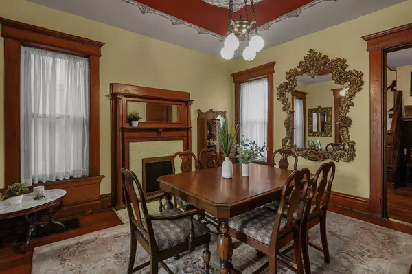 178 Buttles Avenue, Columbus, OH 43215