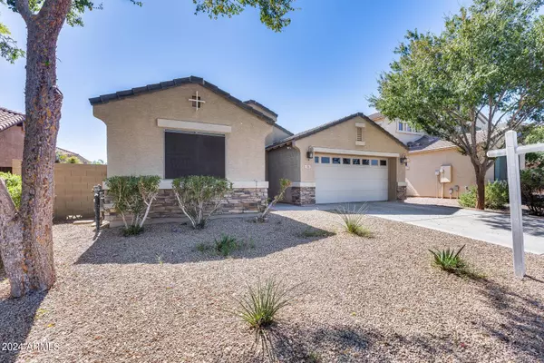 751 E MULE TRAIN Trail, San Tan Valley, AZ 85143