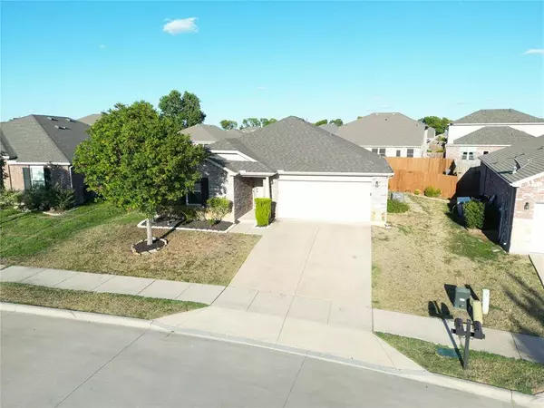 1725 Christopher Creek Drive, Little Elm, TX 75068