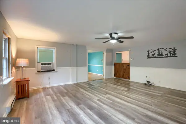 237 PIKETOWN RD, Harrisburg, PA 17112