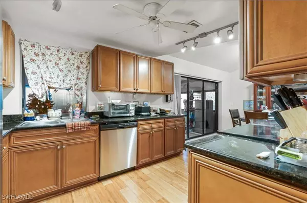 2126 Country Club BLVD, Cape Coral, FL 33990