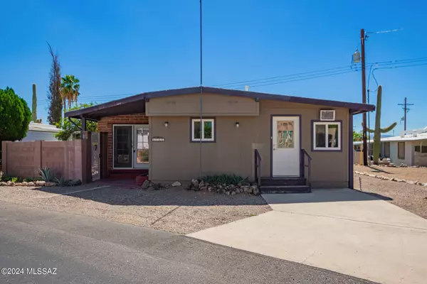 5707 W Tumbling F Street, Tucson, AZ 85713