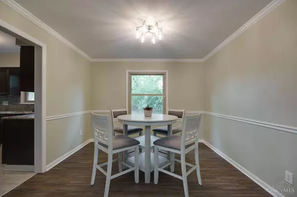 11857 Elkwood Dr, Cincinnati, OH 45240