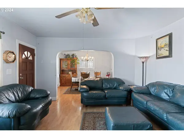 986 ELM ST, Junction City, OR 97448