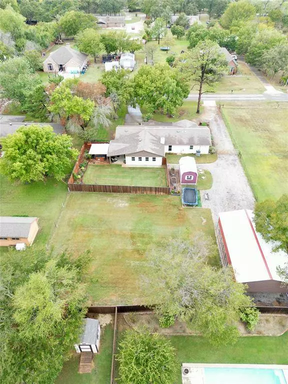 305 Janis Lane, Krugerville, TX 76227