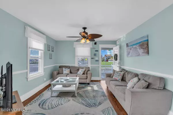 101 W Magnolia Avenue, Wildwood, NJ 08260