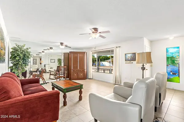 10129 W CHAPARRAL Drive, Sun City, AZ 85373