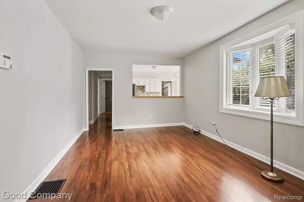 23466 FOREST Street, Oak Park, MI 48237