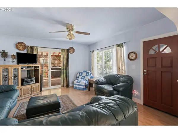 986 ELM ST, Junction City, OR 97448