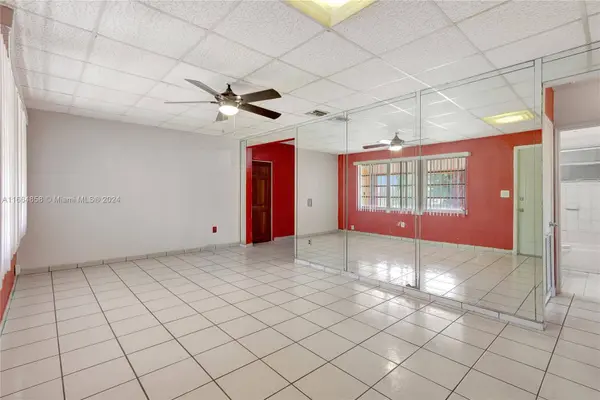 611 E 7th St, Hialeah, FL 33010
