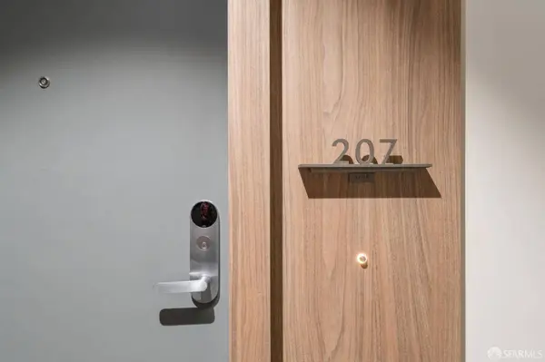 1580 Pacific AVE #207, San Francisco, CA 94109