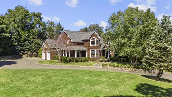 17 Mohegan Road, Shelton, CT 06484