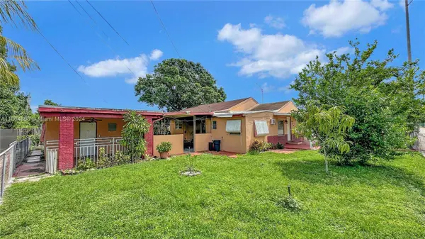 611 E 7th St, Hialeah, FL 33010