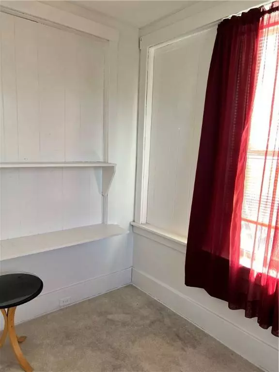 7061 Campania Ave, Pittsburgh, PA 15206