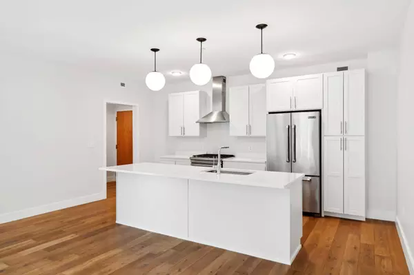 383 Commercial ST #312, Portland, ME 04101