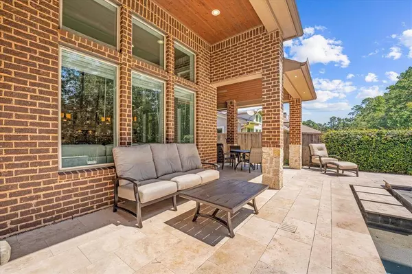 119 Timberfalls DR, Conroe, TX 77384