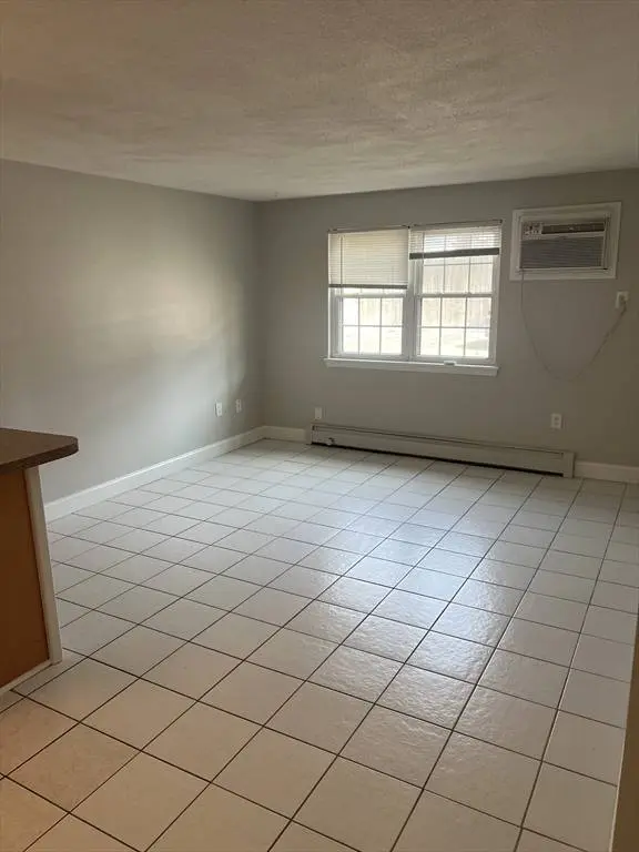 14 Kenmar Dr #100, Billerica, MA 01821