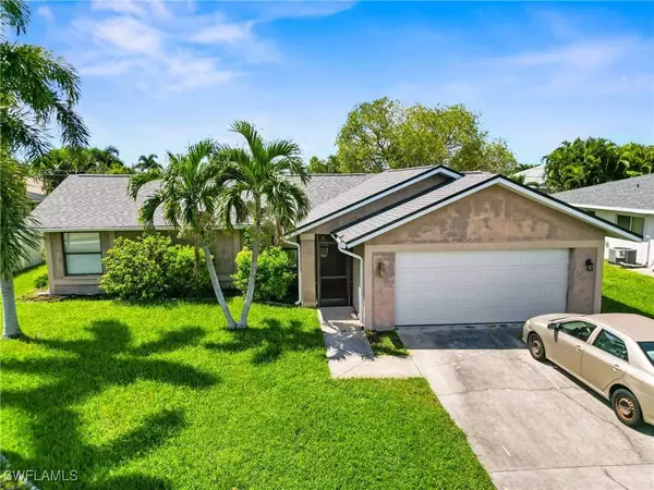 2126 Country Club BLVD, Cape Coral, FL 33990
