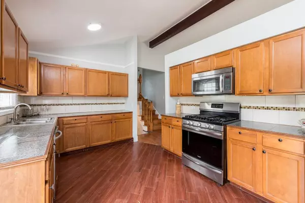 2001 34th Street, Zion, IL 60099