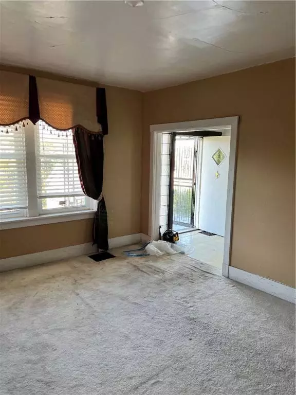 7061 Campania Ave, Pittsburgh, PA 15206