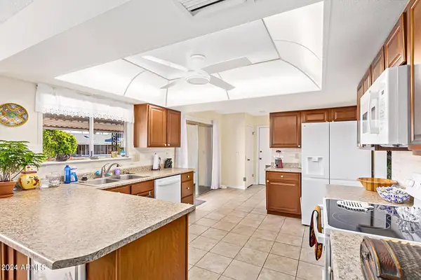 10129 W CHAPARRAL Drive, Sun City, AZ 85373